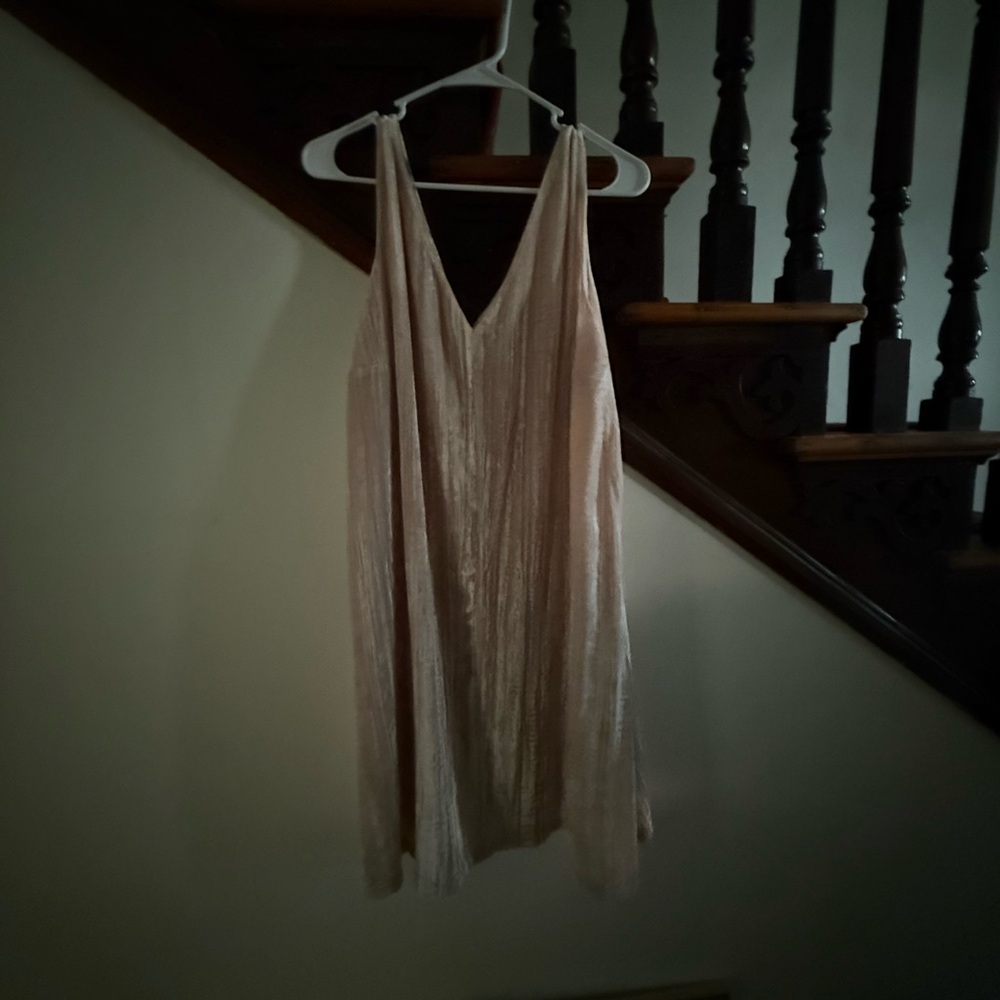 LOFT Crushed Velvet Sleeveless Shift Dress Nude Champagne Beige Sz 12 NWT Blush - Picture 6 of 9